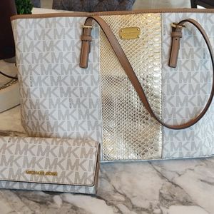 💕❤️ Michael Kors tote❤️and Wallet